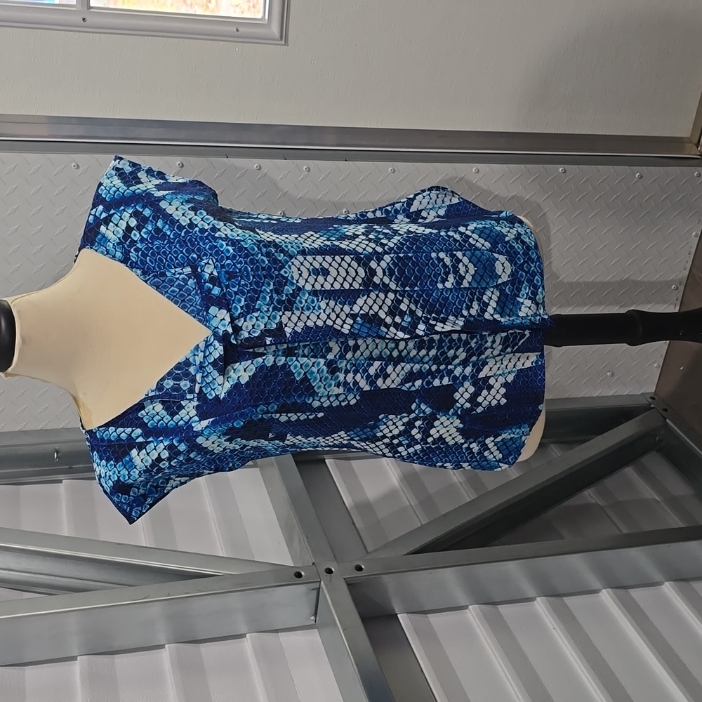 Worthington Blue Pattern Blouse Size Medium